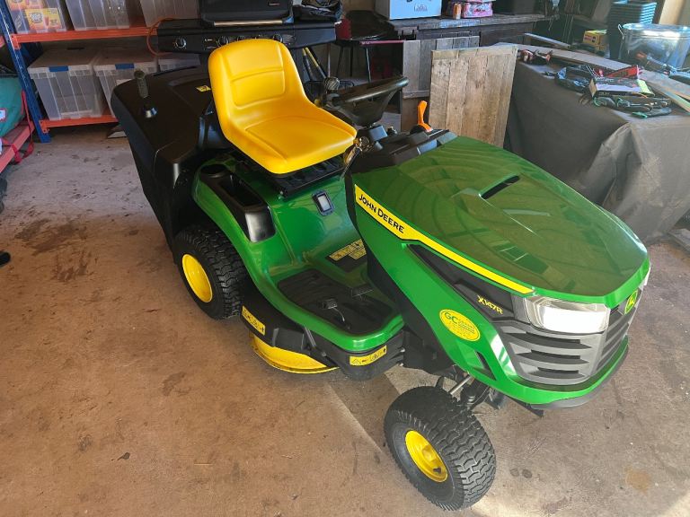 John Deere x147r Lawn Tractor Ride On Mower