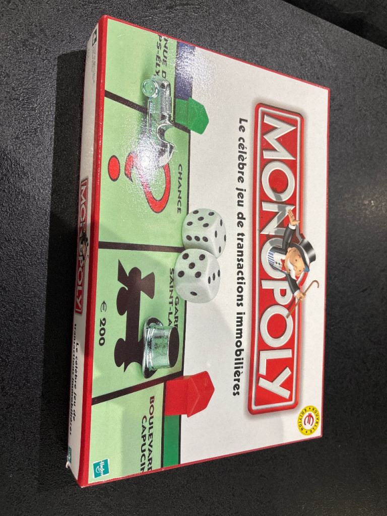 Monopoly Board Game - French Edition, Good Condition