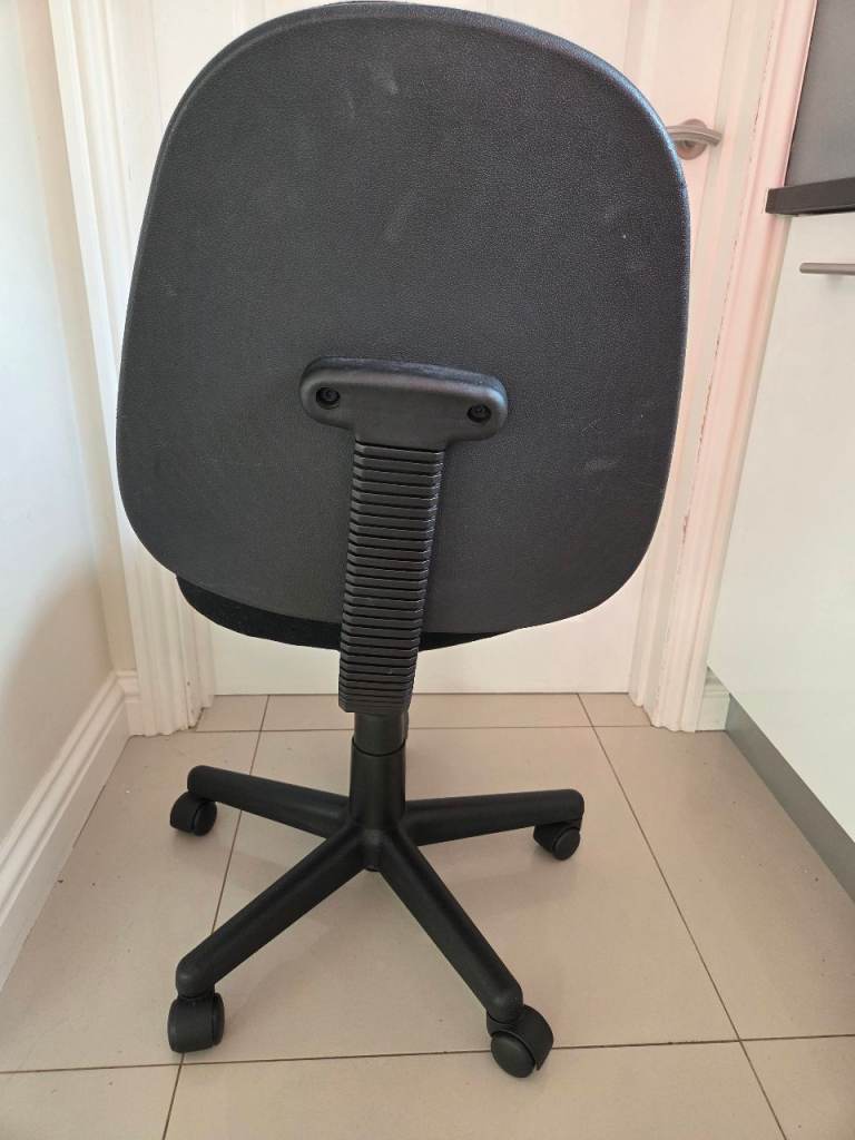Black swivel height adjustable office chair.