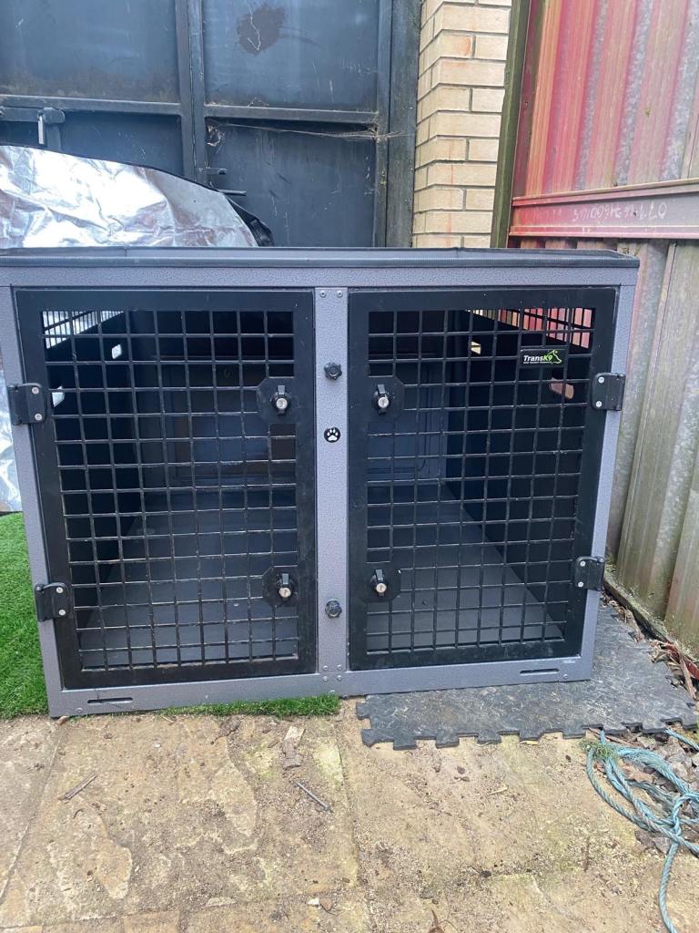 Dog crate 