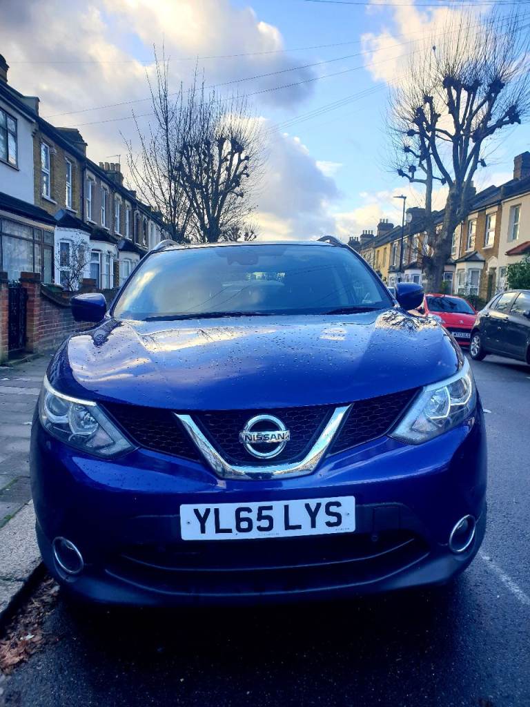 QUICK SALE Nissan, QASHQAI, Hatchback, 2016, Manual, 1461 (cc), 5 doors LOW MILEAGE