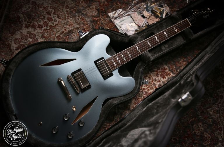 Epiphone Dave Grohl DG-335 Signature Model Pelham Blue