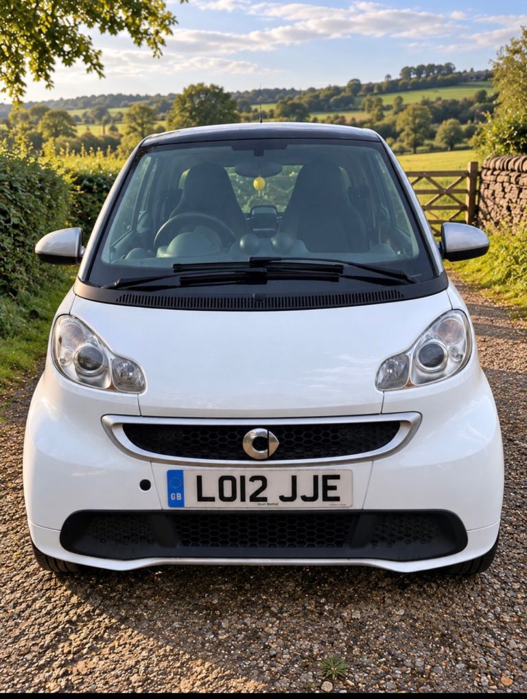 BARGAIN 35k miles white long MOT