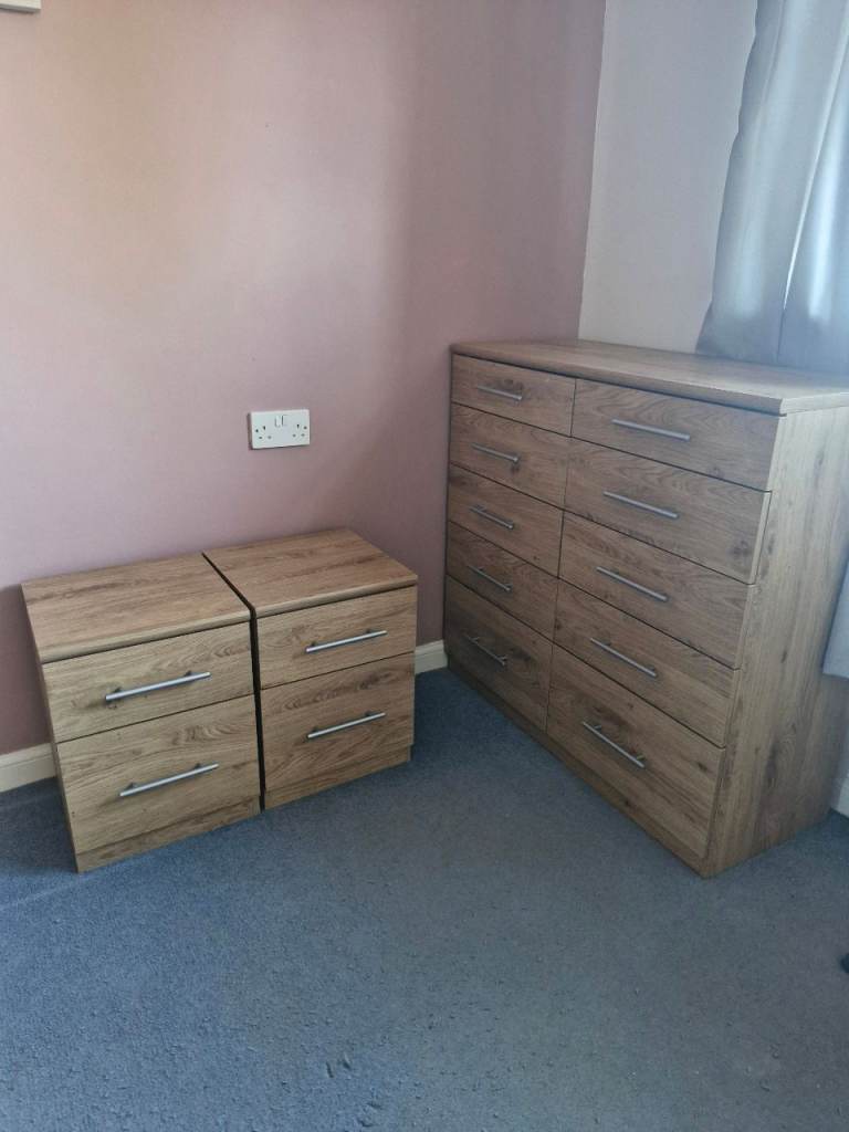 Chest of drawers and bedside tables 