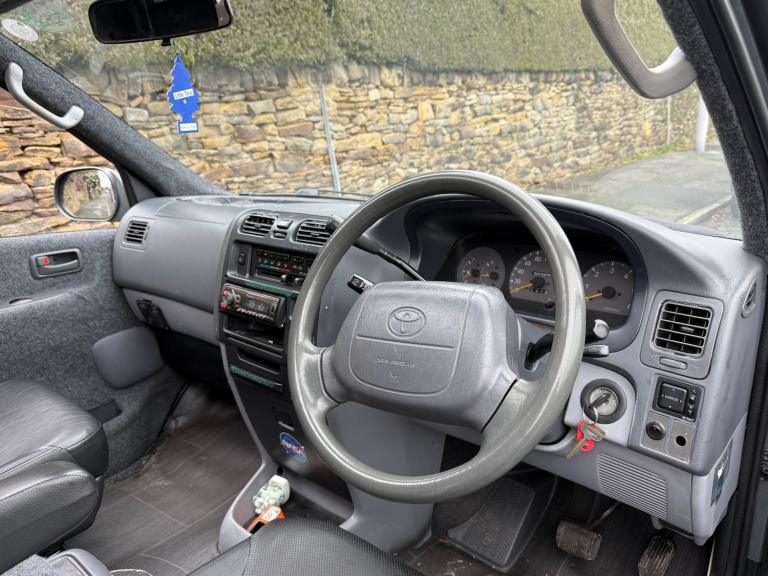 2010 Toyota Granvia 3.0TD VAN AUTO DIESEL   Diesel Automatic