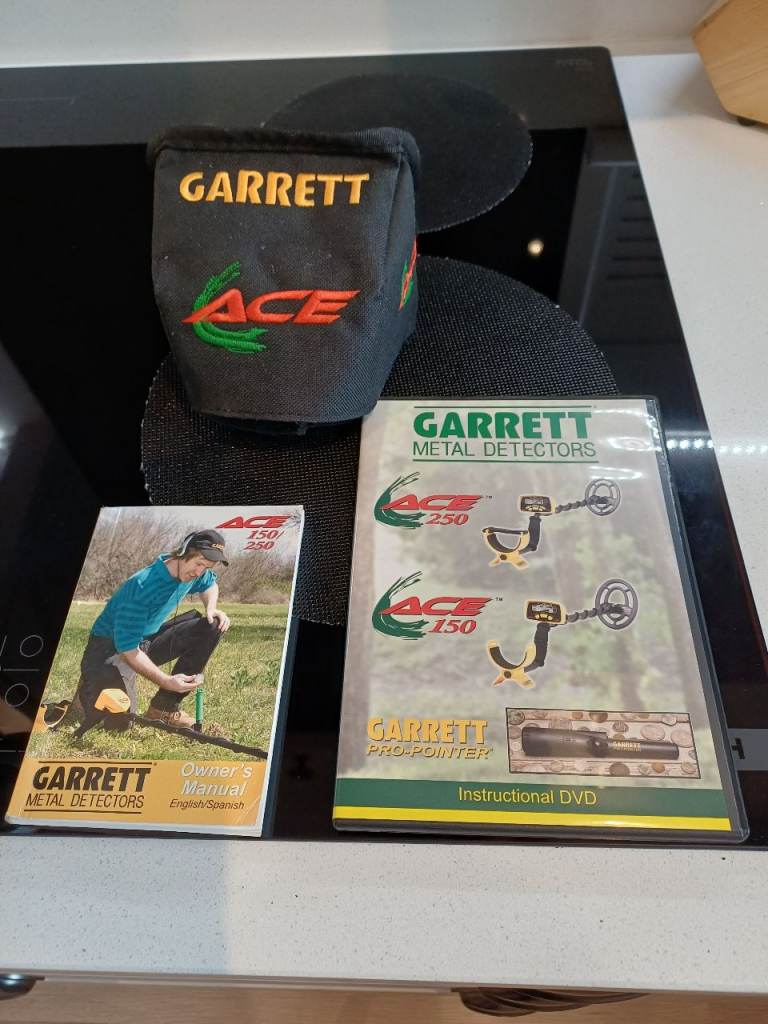 Metal Detector - Garrett Ace 250