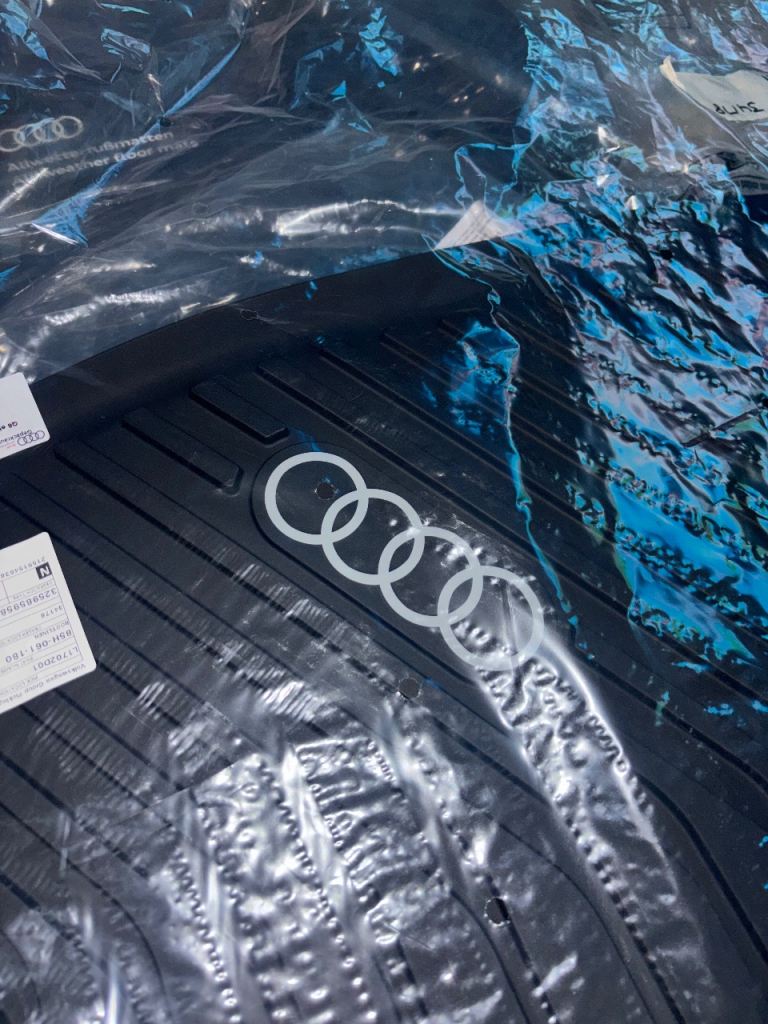 AUDI Q6 ALL WEATHER BOOT LINER