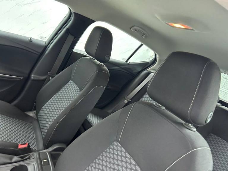 2017 Vauxhall Astra *AUTO!* 1.4i Turbo Design Hatchback 5dr Petrol Auto Euro 6 (s/s) (150 ps) F H...