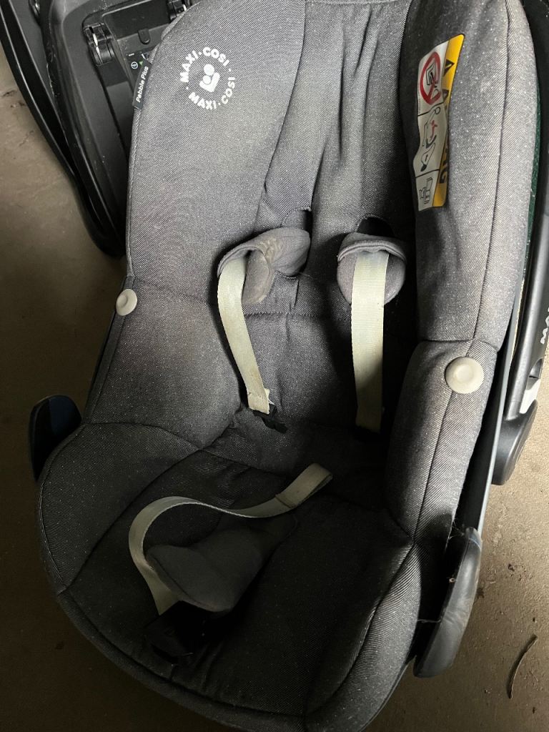 Maxi Cosi Pebble Plus car seat 0-12 months