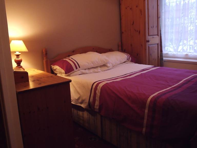 A Quiet HMO room Great Yarmouth Double rooms all en-suite, shared kitchen private en suite shower
