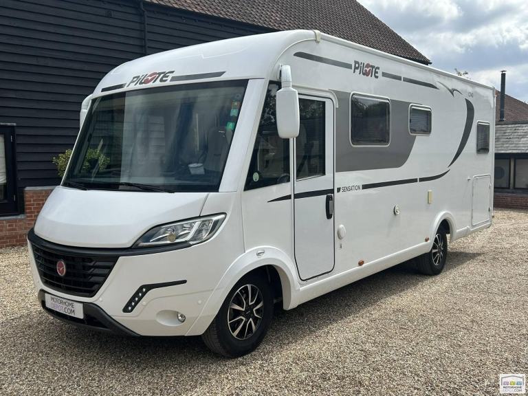2018 Pilote G740 Sensation A-Class | Auto | Twin Beds | 38,500 Miles