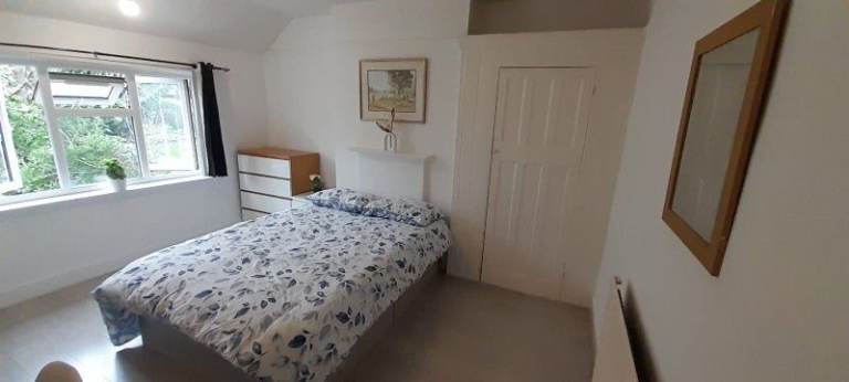 💰 Value for Money Shared Room - Best Price, No Hidden Costs, Fair Deal, Move Today Dollis Hill💵