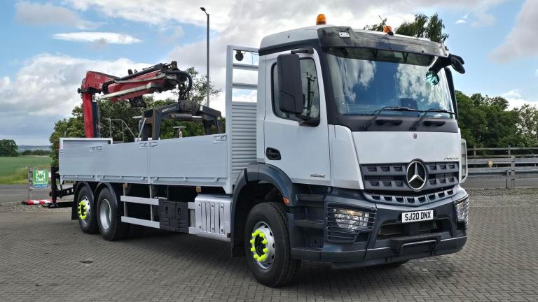 2020 Mercedes-Benz Arocs 2532 6x2 Merchant Brick Grab FASSI F155 Truck