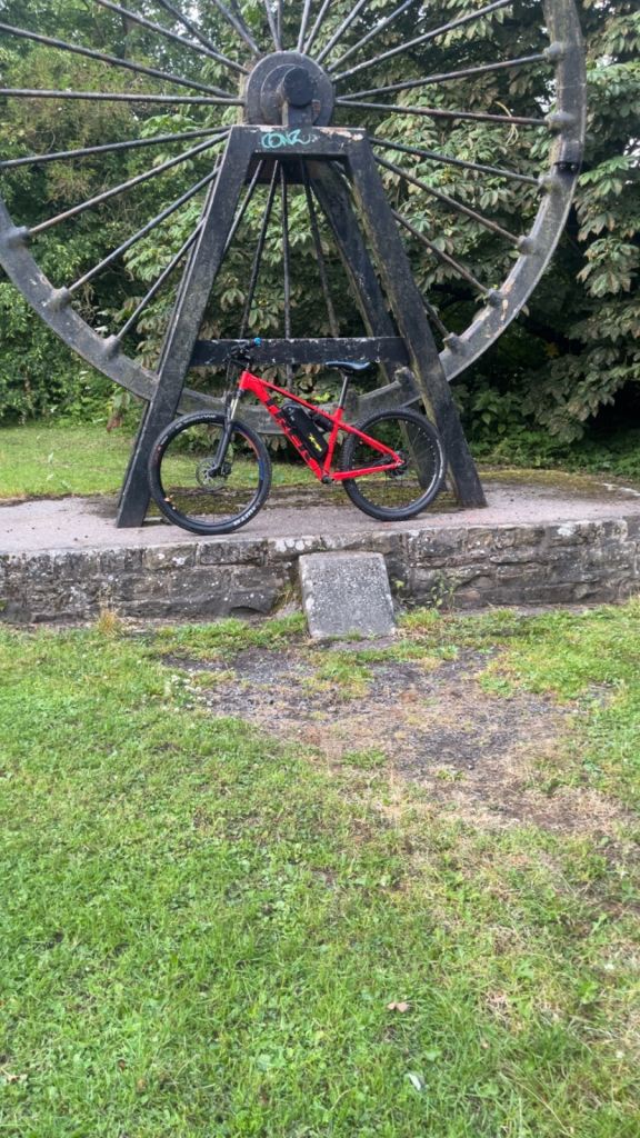 Red Mountain Bike – Good Condition