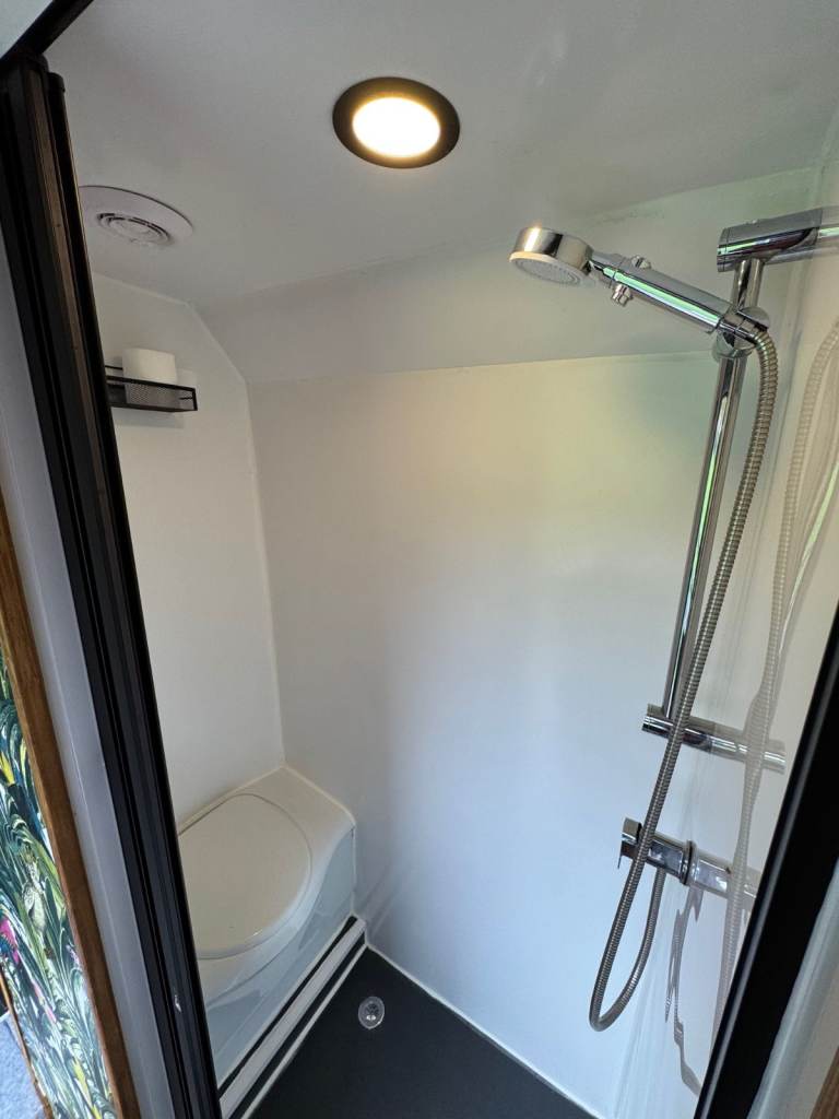 2016 Peugeot Boxer LWB Campervan - Full Off Grid - Shower & Toilet - 600 Watt Solar 