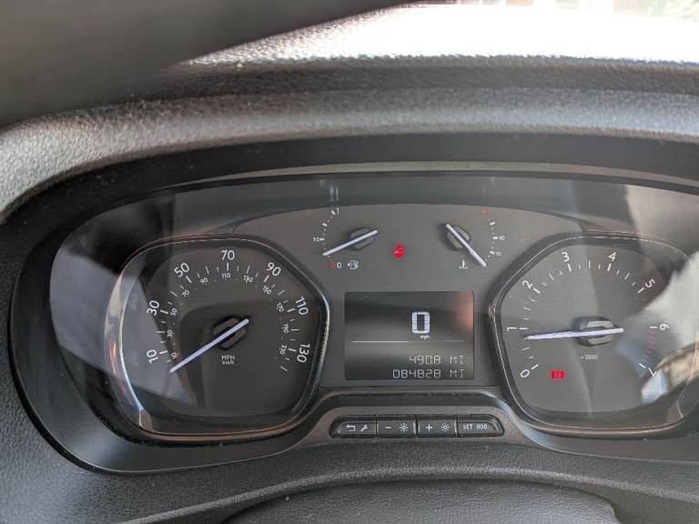 Peugeot expert 2019 No Vat ,Manual, 1.6 hdi 2 keys Excellent condition , super low mileage  