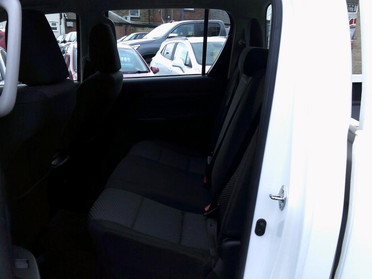 TOYOTA HILUX 2.4 D-4D Active 2022