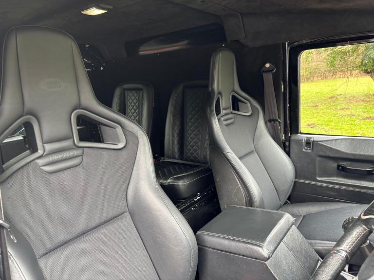 2007 Land Rover Defender 90 2.4 TDCi Puma Black Hard Top 6 Seats RECARO Twisted
