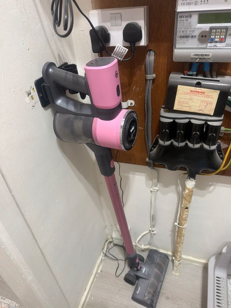 Pink Cordless Stick Vacuum Cleaner – Good Condition