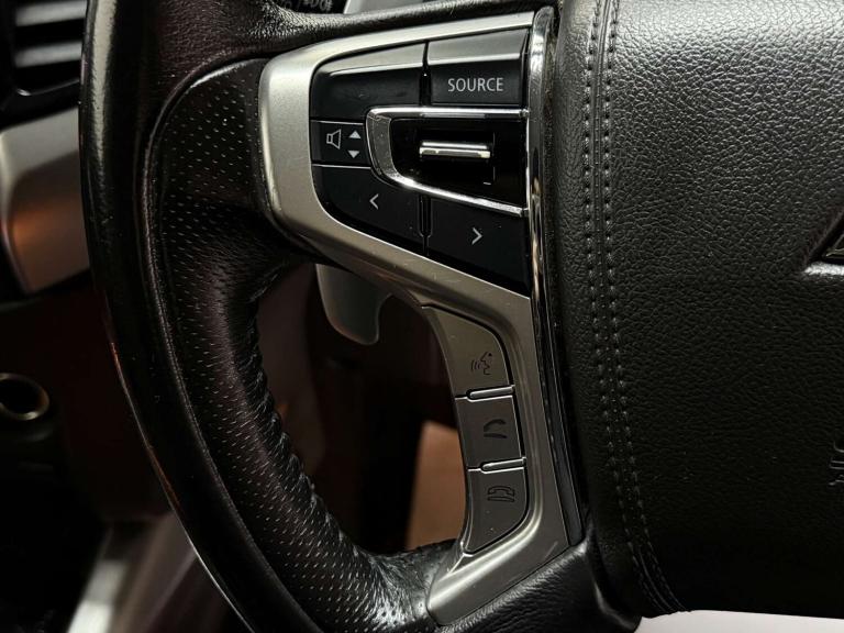 2018 Mitsubishi L200 2.4 L200 Barbarian SVP II DI-D Auto 4WD Pickup Diesel Automatic