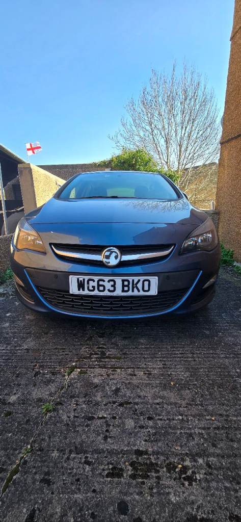 Vauxhall, ASTRA, Hatchback, 2013, Manual... LOW MILES / SPARES OR REPAIR