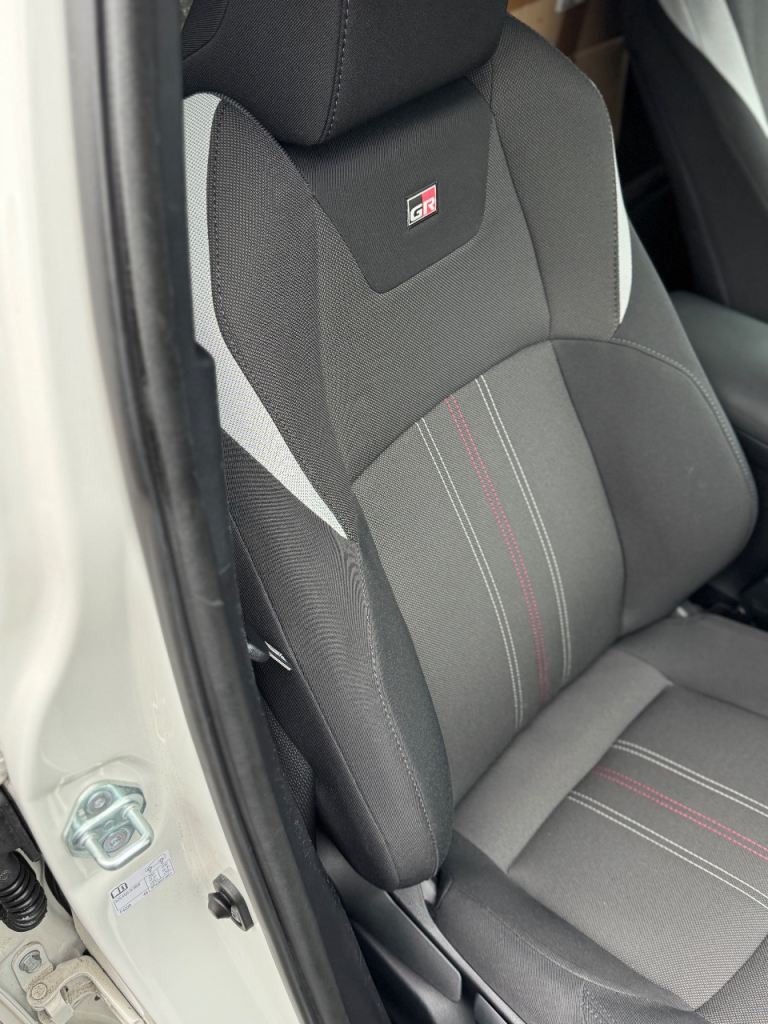 Toyota C-HR GR Sport 2021 Hybrid 2.0L