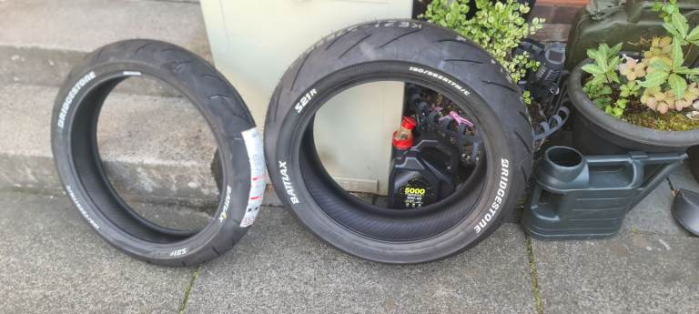 New bridgestone battlax S21 hypersport 190R + 120F