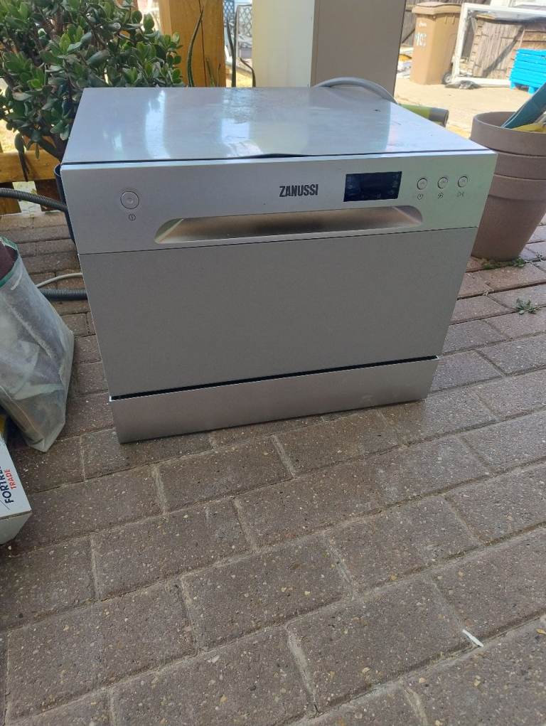 Zanussi small dishwasher
