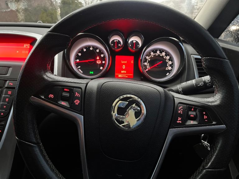 Vauxhall, ASTRA GTC, Hatchback, 2013, Manual, 1598 (cc), 3 doors