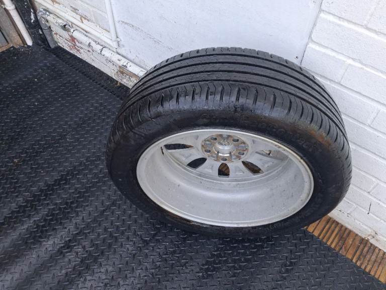 SPARE WHEEL AND TYRE FOR A JAGUAR XE