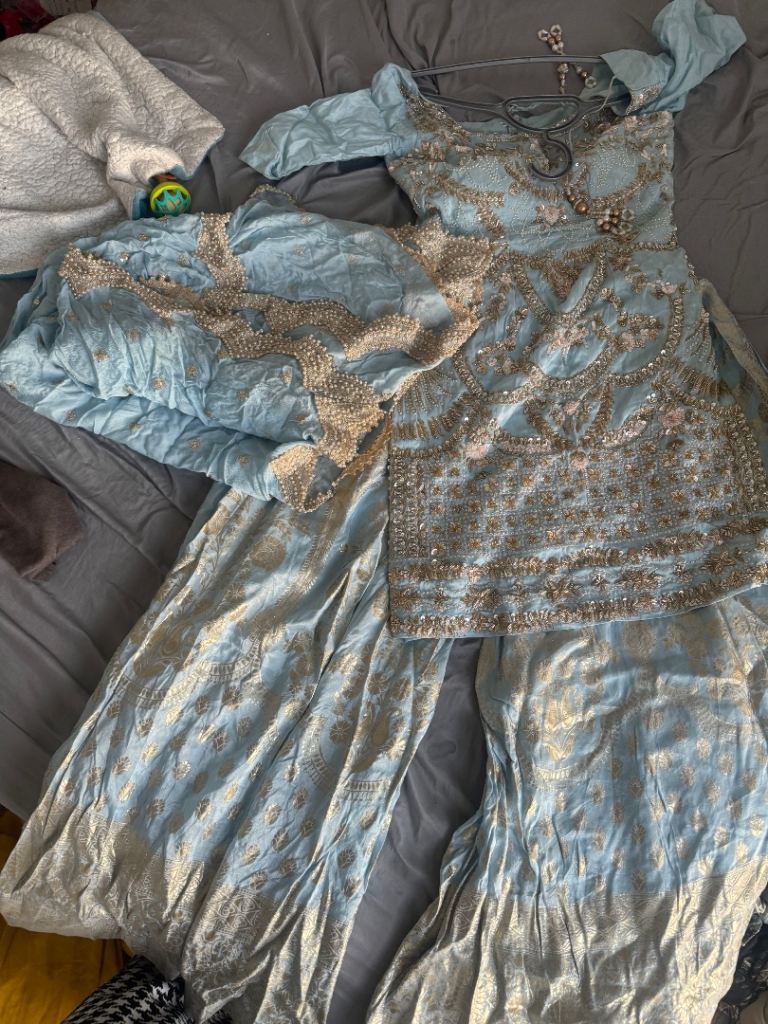 Beautiful Light Blue Traditional Indian Outfit - Size 42