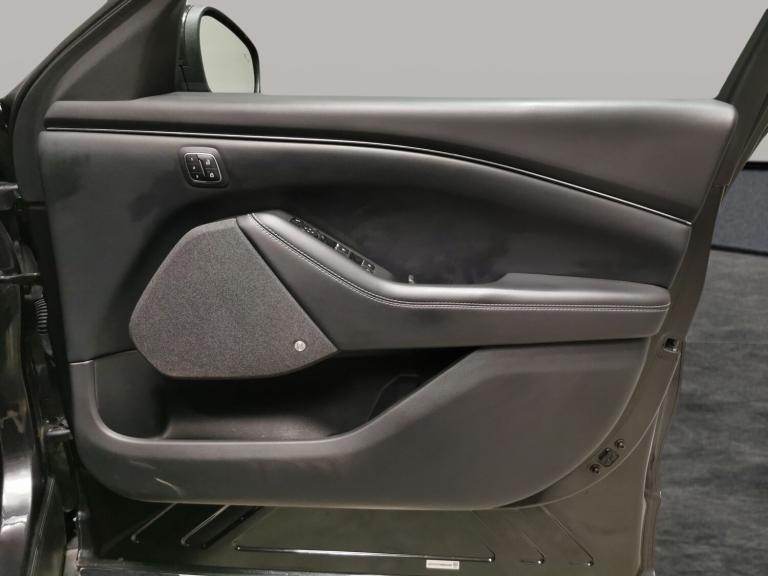 2022 Ford Mustang Mach-E 216kW Extended Range 88kWh RWD 5dr Auto HATCHBACK ELECTRIC Automatic