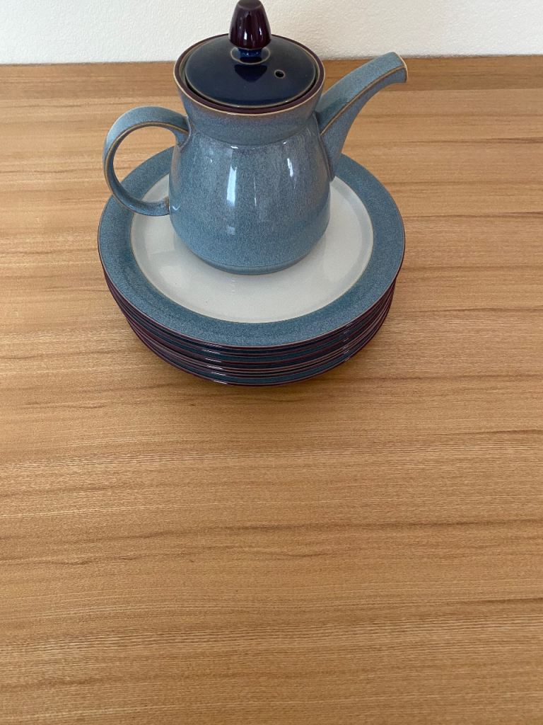 Teapot/Dinner plate