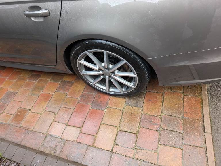 Audi VW alloy wheels 