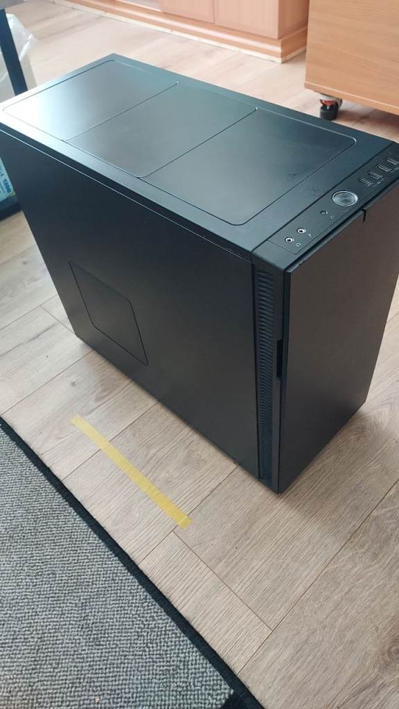 Fractal Design Define R5 PC Case ...YES ITS STILL AVAILABLE.....