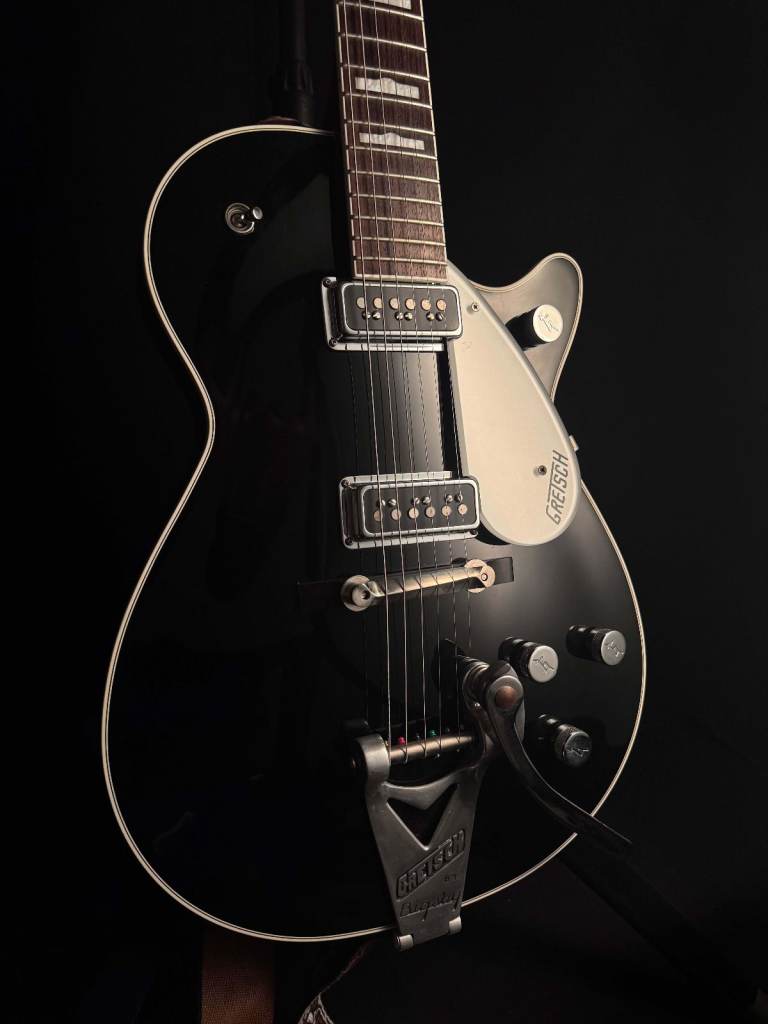 Gretsch DuoJet G6128T-1957 2005  - Black with factory Bigsby & Compton Bridge.