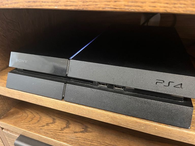 Play station 4