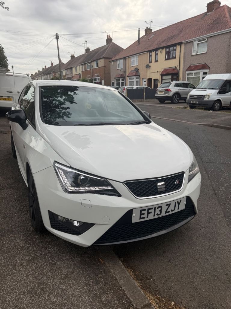 Seat, IBIZA, Hatchback, 2013, Manual, 1197 (cc), 3 doors
