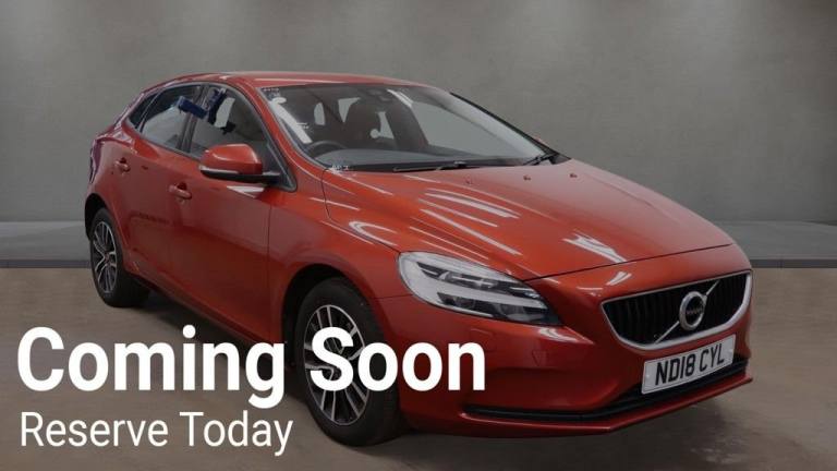 2018 Volvo V40 T2 [122] Momentum Nav Plus 5dr Geartronic HATCHBACK PETROL Automatic