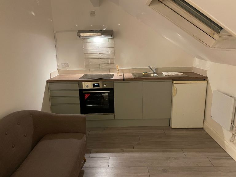 1 bed flat nr City Centre