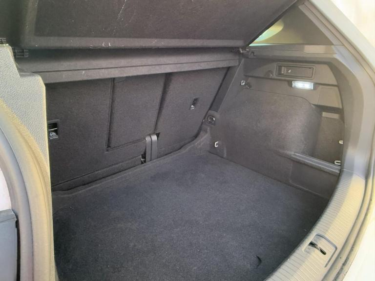 2021 Volkswagen Tiguan 1.5 TSI R-Line SUV 5dr Petrol DSG Euro 6 (s/s) (150 ps) SUV Petrol Automatic