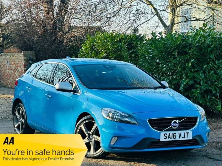 2016 Volvo V40 2.0 T2 R-Design Hatchback 5dr Petrol Manual Euro 6 (s/s) (122 ps) Hatchback Petrol...