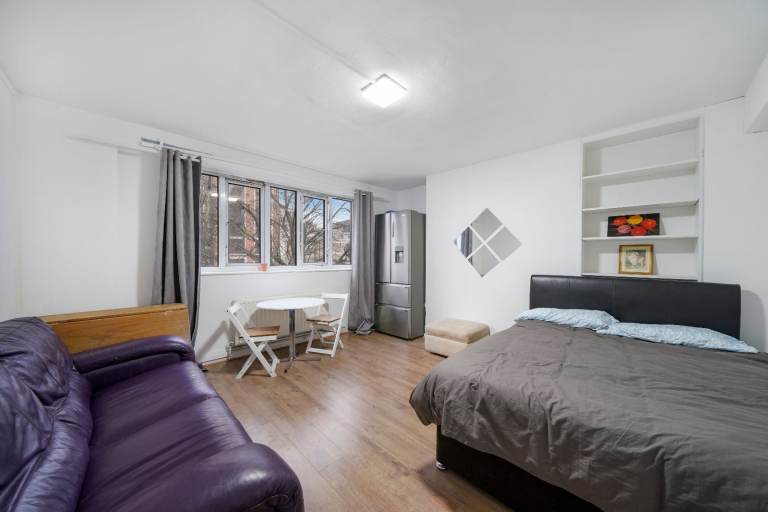EXTRA LARGE DOUBLE ROOM EDGWARE ROAD