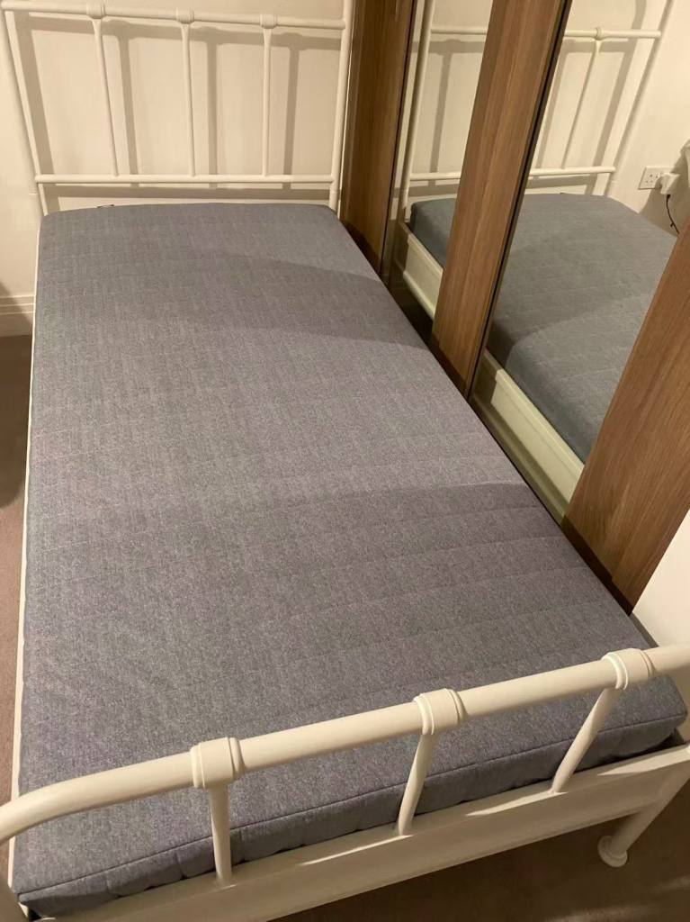 Single mattress and single bed (FREE delivery in Oxford)