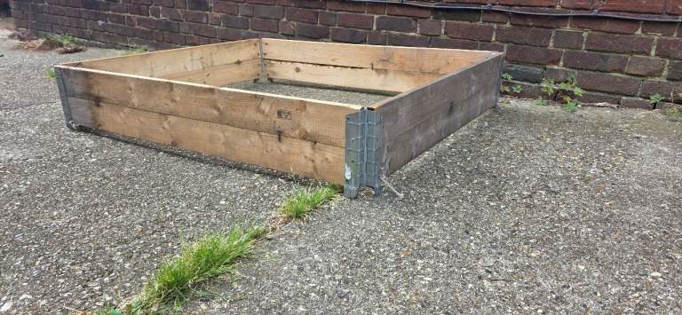 Pallet Collars – Raised Garden Beds