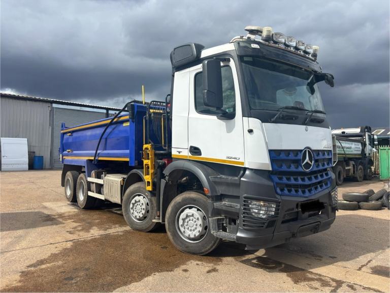 2018 Mercedes-Benz Arocs Tipper Grab