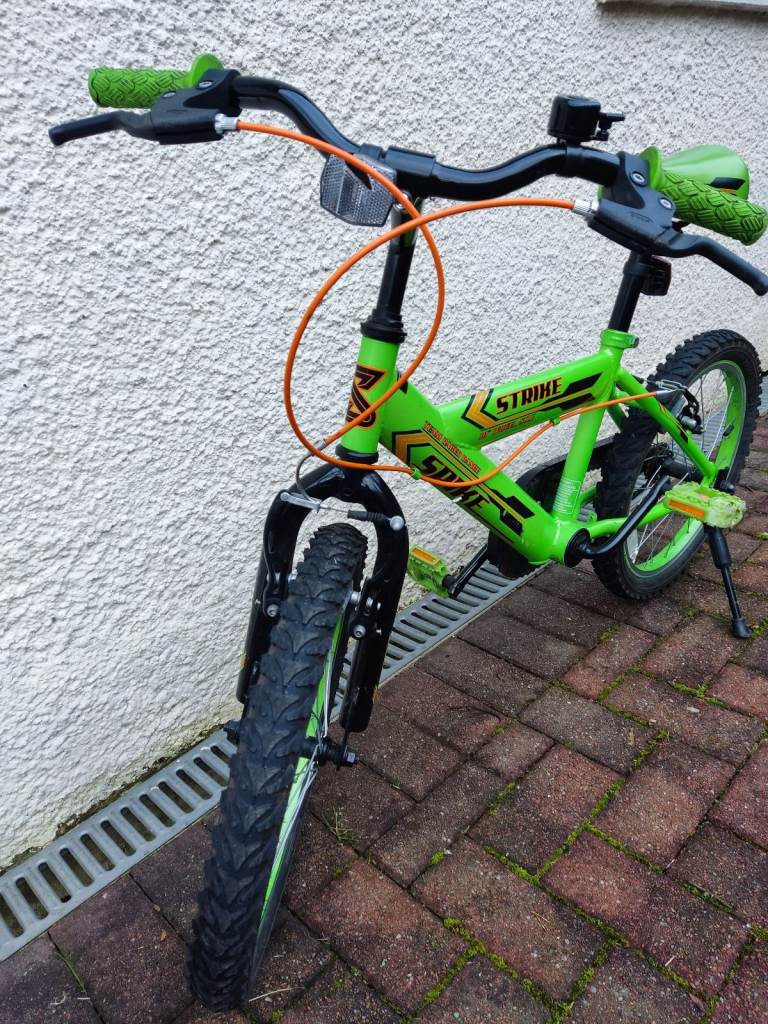 image for ==SOLD==Kids bike, 18 inch, green, ideal for 4 or 5 year old.