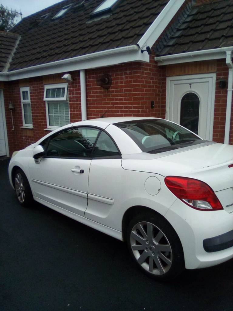 Peugeot, 207, Convertible, 2010, Manual, 1598 (cc), 2 doors