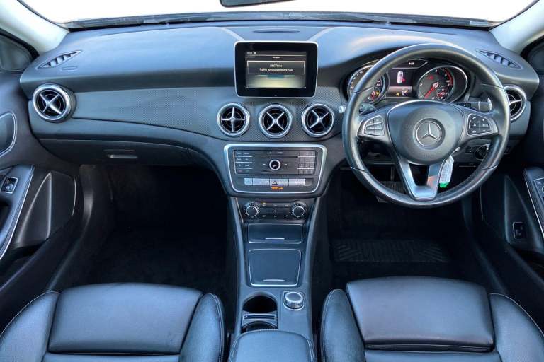 2017 Mercedes-Benz GLA GLA 200d SE 5dr Auto Estate DIESEL Automatic