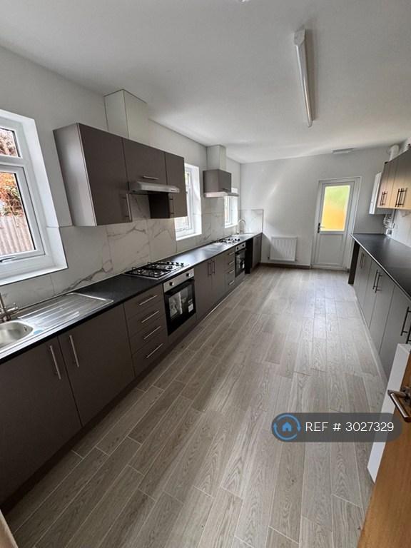 1 bedroom in Margaret St, Northampton, NN1 (#3027329)